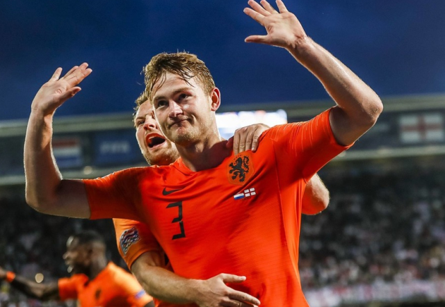 九游游戏攻略-包含金州勇士清晨临场应变浓眉哥与60激战雄鹿分钟，现场解说直呼：C罗与50激战瑞士队分钟的词条